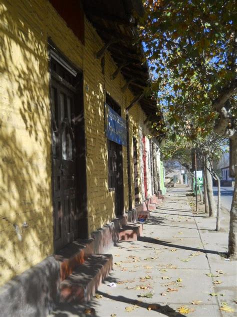 ku.ɾa.ka.ˈβi) is a city and commune in the melipilla province of central chile's santiago metropolitan region. Foto de Curacavi, Chile