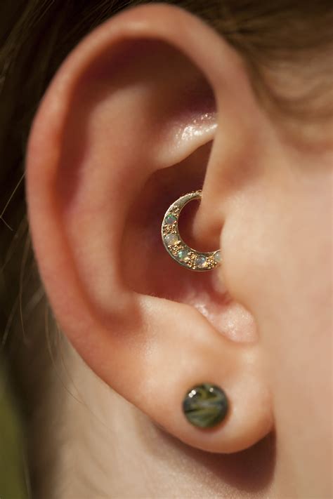 Daith Piercing: De-mystified | Enlightenment, one poke at a time...