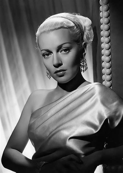 Picture Of Lana Turner