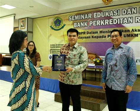 As an entity under the ministry of domestic trade. Seminar Peran Bank Perkreditan Rakyat dalam Pembiayaan ...