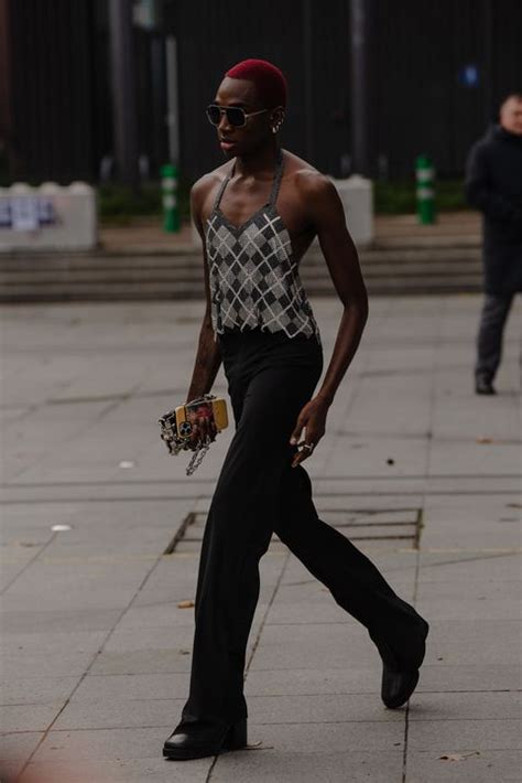 Paris Street Style Fall 2021 The Best Street Style At Paris Fashion