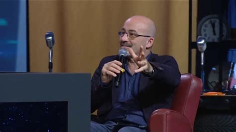 Roberto cingolani is chief technology & innovation officer at leonardo spa. ROBERTO CINGOLANI: "SIAMO TROPPI! DOBBIAMO ANDARCENE DALLA ...