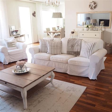 Auch im wohnzimmer ist es in manchen situationen notwendig, dass ein helles und basales licht leuchtet. Pin auf ideen für wohnzimmer gestalten