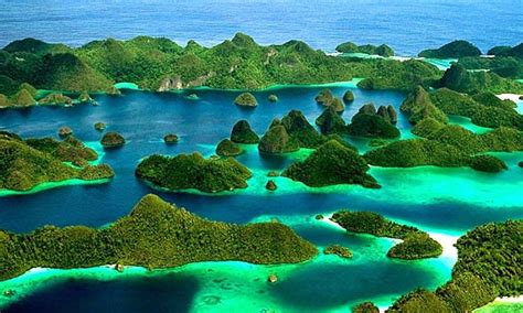 10 Pantai Terindah Di Papua Barat Yang Wajib Dikunjungi Papua Id
