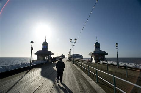 Free Stock Photo 7687 People On Blackpool North Pier Freeimageslive
