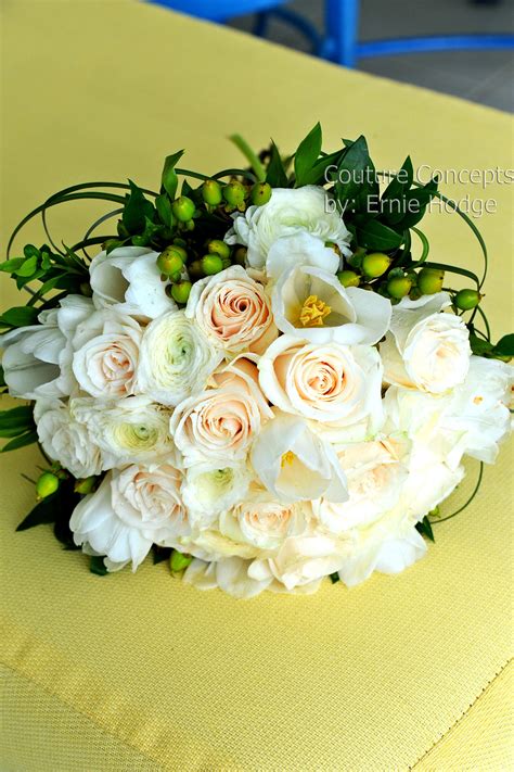 20 beautiful spring wedding bouquets with timeless style. wedding bouquet by Couture Concepts Photo by: Susan Croft ...