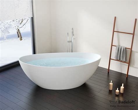 Eine raumsparwanne wird als kleine badewanne bevorzugt dort eingesetzt, wo die installation einer traditionellen badewanne nicht machbar ist. Kleine freistehende Badewanne BW-03-L aus Mineralguss ...