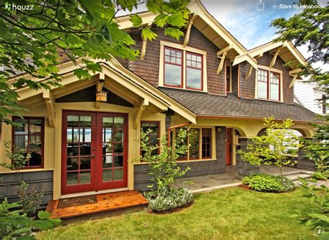 Pin By Sarah A On Architecture Craftsman Bungalow Exterior Craftsman