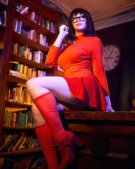 Danielle Denicola As Velma Dinkley Rhotnerdygirls