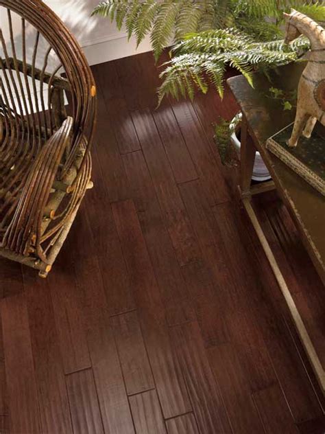 Laminate flooring of all types generally consists of four layers. Your Guide To High Quality Laminate Flooring | Couch ...