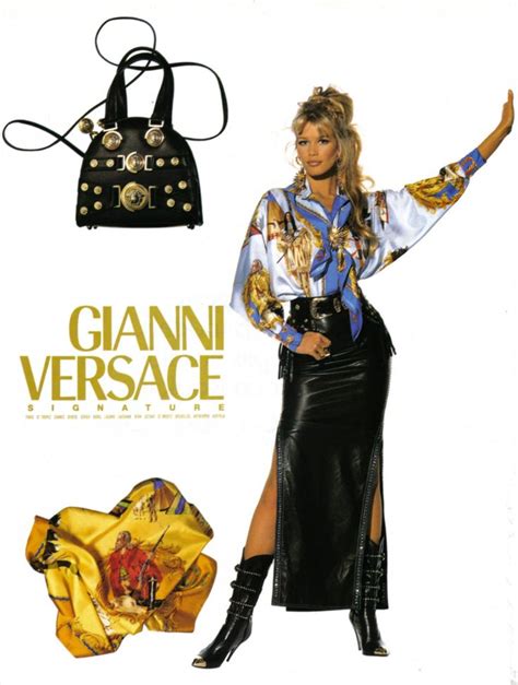 Gianni Versace Fw 1992 Feat Supermodels Claudia Schiffer Christy