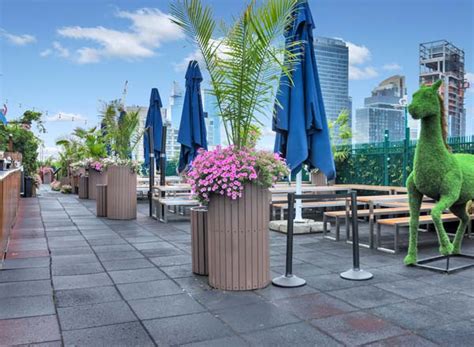 230 Fifth Rooftop Bar In Nyc New York The Rooftop Guide