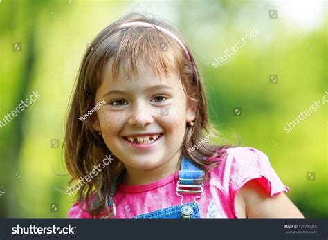 Little Smiling Happy Girl Parc Stock Photo 129736910 Shutterstock