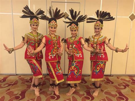 Check spelling or type a new query. Pesona Nusantara - Pentingnya Melestarikan Budaya ...