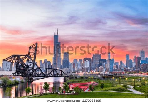 Chicago Illinois Usa Park Downtown Skyline Stock Photo 2270085305
