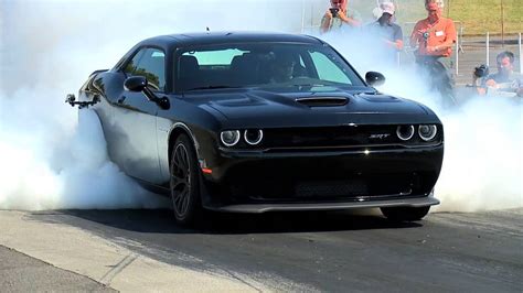 2015 Dodge Challenger Srt Hellcat Burn Out Youtube