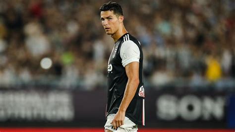 South Korea Fans To Sue Over ‘mental Anguish After Ronaldo Fails To