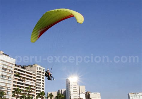 Parapente à Miraflores Lima Pérou