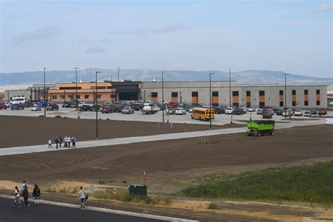 Killdeer Cowboys Ride Into School Year With A New Building The