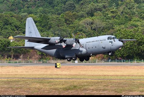 M30 08 Royal Malaysian Air Force Lockheed C 130h Hercules L 382 Photo