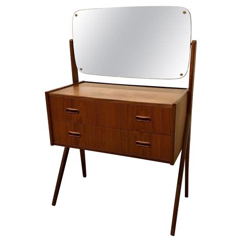 Danish Mid Century Modern Teak Dressing Table Vanity At 1stdibs Mid