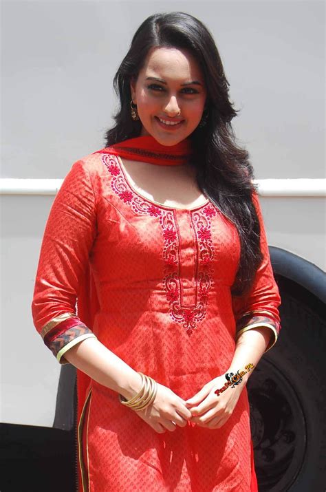 Bollywood actress, Sonakshi Sinha hd pics,photos,pictures,images, hd ...