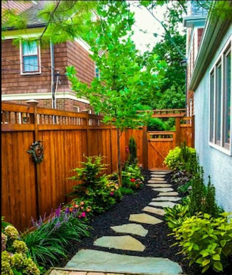 35 Fresh And Beautiful Side Yard Decoration You Must Have Rengusuk