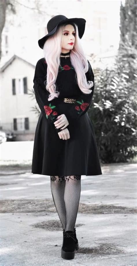 33 Alternative Looks For This Halloween Gothic Outfits Fashion