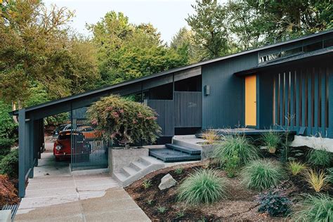 Midcentury Renovation In Portland Capitalizes On Nature With Seven