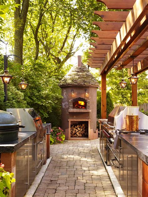Outdoor Kitchen designs - A Great Way To Enjoy A Beautiful Day