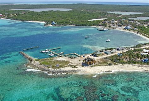 Flying Fish Marina In Clarence Town Bahamas Marina Reviews Phone