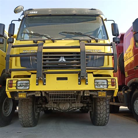 Sino 6x6 All Wheel Military Dump Truck 10 Tires Volume Sand Tipper