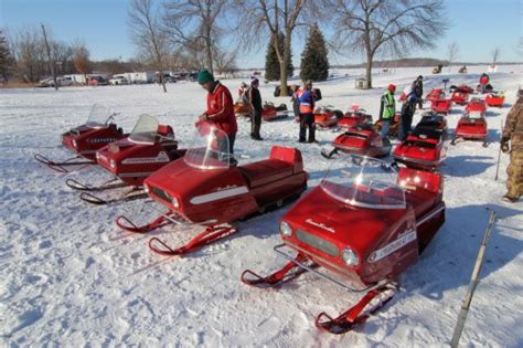 See more ideas about vintage sled, snowmobile, snow machine. Vintage Snowmobiles in Waconia 2012 Featuring Chaparral ...