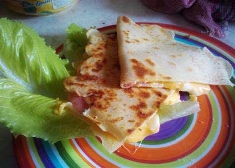 Cómo preparar crepes saladas con quesos adicionales