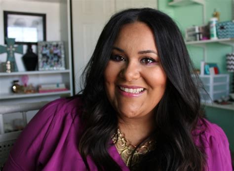 How To Highlight And Contour A Plus Size Face