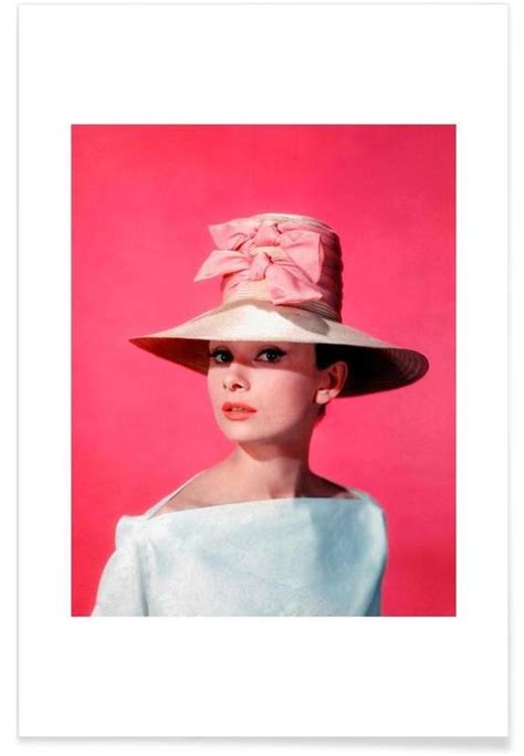 Audrey Hepburn In Ein Süßer Fratz 1957 Fotografie Poster Juniqe