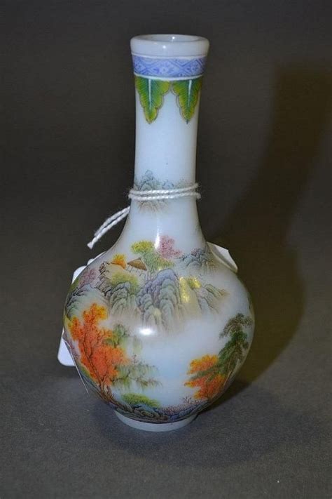 Chinese Painted Glass Vase 12cm Zother Oriental