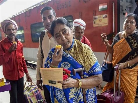 marking the 50 years of rajdhani express on monday railway welcomed the passengers by giving