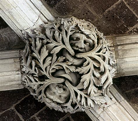 Maximiliansplatz and old town hall are also within 5 minutes. Green Man 2 - Art History