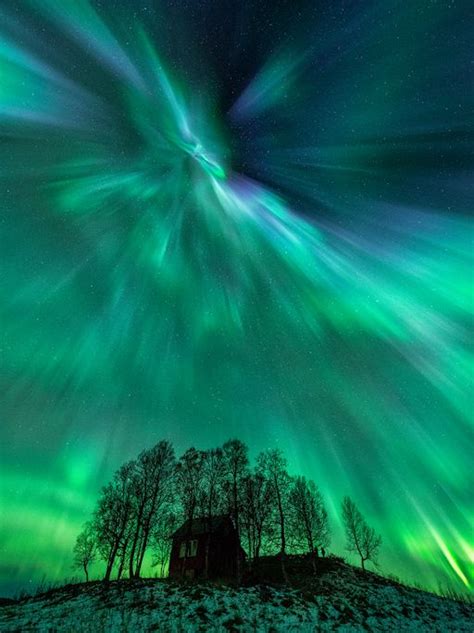 Aurora Boreal Na Islândia Um Show De Luzes Coloridas ~ Nerdtecnogeek