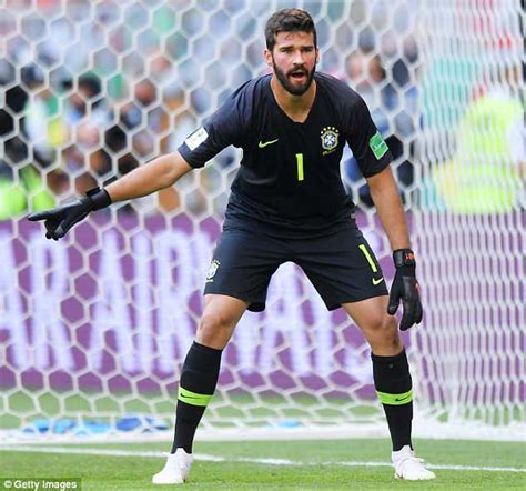 Brazilian World Cup Team S Gorgeous Goalkeeper Goes Viral Daily Mail Online