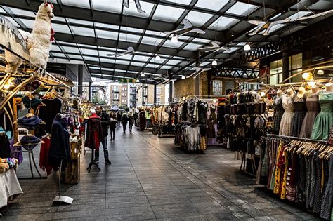 Family Travel Blog : Five of the Best Vintage Markets in London