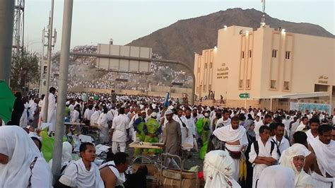 Melihat lebih jelas pelaksanaan ibadah haji 2020 saat wukuf di arafah. Wukuf di arafah 2016 - YouTube