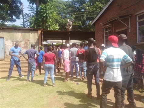 Angry Vendors Storm Zomba City Council Face Of Malawi