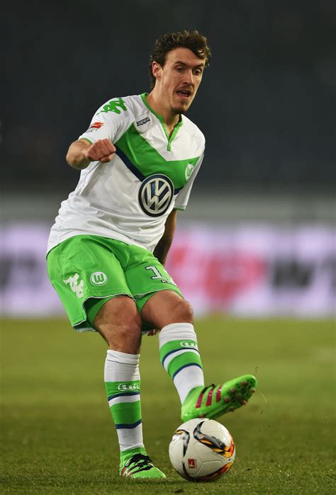 Born 19 march 1988) is a german professional footballer who plays as a forward for union berlin. Max Kruse Photos Photos - Hannover 96 v VfL Wolfsburg ...