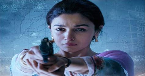 Raazi पाकिस्तान में बैन हुई आलिया की फिल्म राजी Alia Bhatt Film