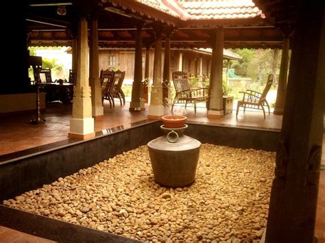 Traditional indian homes are typically decorated in rich colors, and intricate patterns. Pin by RN on Antara | Kerala house design, Indian house ...