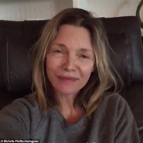 Michelle Pfeiffer Coolio Age Defying Michelle Pfeiffer Lets Natural