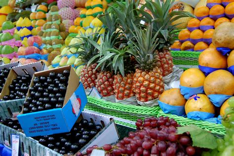 Brazil Fruit Market Revista Embarque