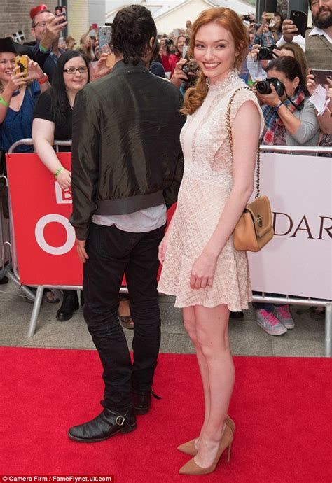 Poldarks Eleanor Tomlinson Flaunts Her Lithe Legs In A Racy Lace Mini Dress Daily Mail Online